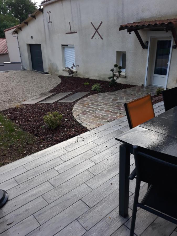 Appartamento Chambre Double Au Calme Proche Puy Du Fo Le Boupère Esterno foto
